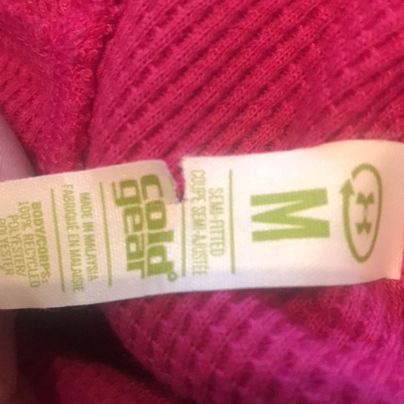 Under Armour ladies sweatshirt size Med . Used but like new - Picture 6 of 6